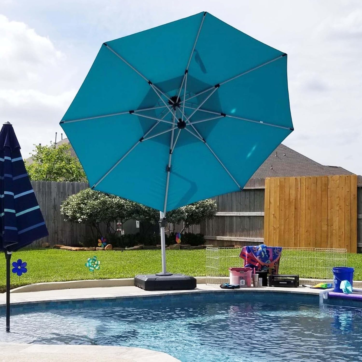 11 Feet Patio Umbrella Outdoor round Umbrella Large Cantilever Umbrella Windproof Offset Heavy Duty Sun for Garden Deck Pool Patio, Turquoise Blue