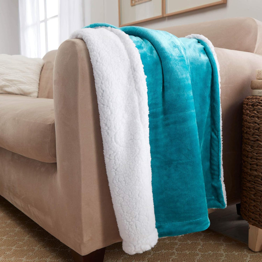 Sherpa Throw Blanket Super Soft Reversible Ultra Luxurious Plush Blanket, 40 X 50 Inches, Teal/White
